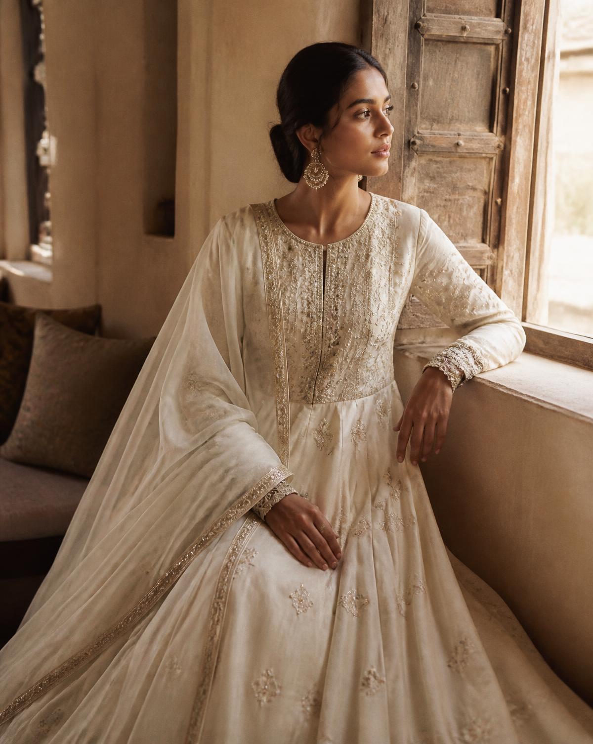 5 Ways to Style a Silk Saree